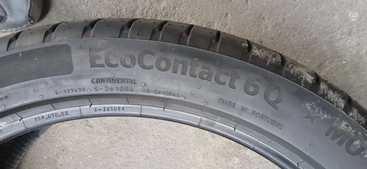 Continental, summer 245/40 R20