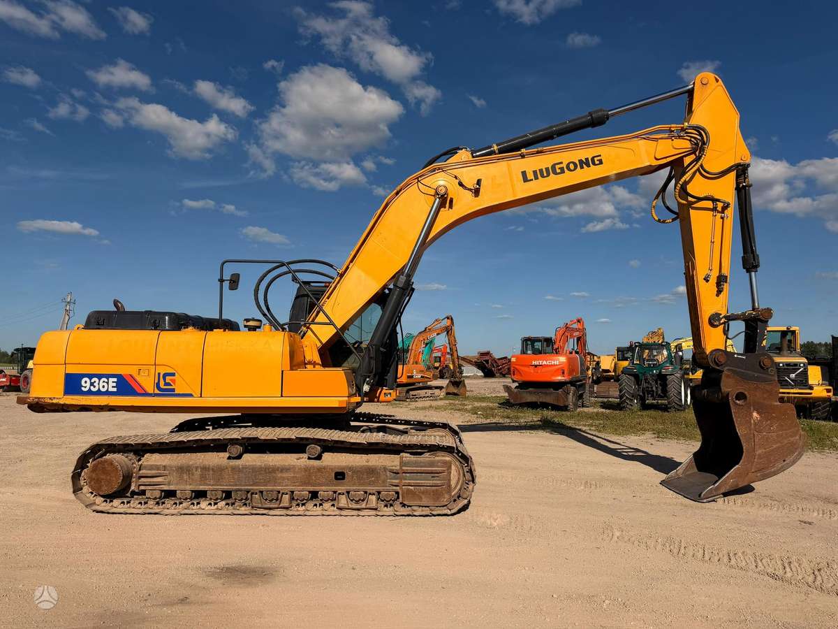 LIUGONG CLG 936 E ( komatsu ), экскаваторы