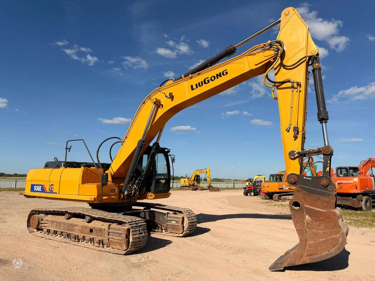 LIUGONG CLG 936 E ( komatsu ), ekskavatoriai