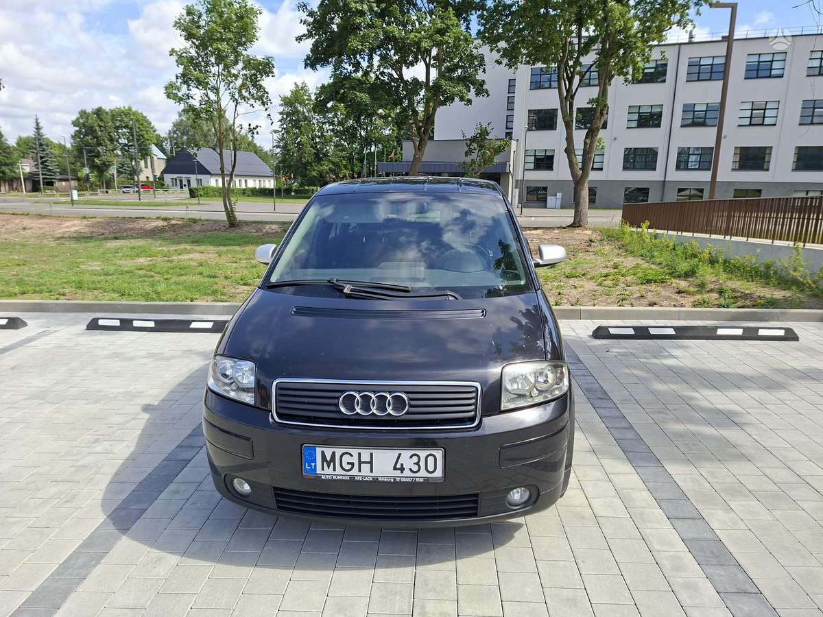 Audi A2, 1.4 l., Минивэн