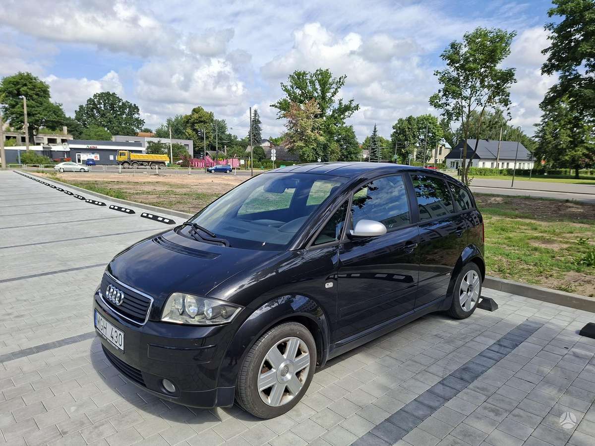 Audi A2, 1.4 l., Минивэн