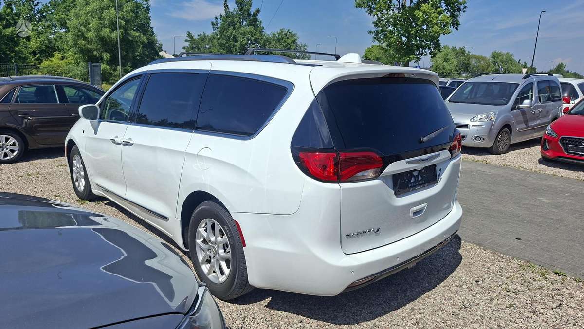 Chrysler Pacifica, 3.6 l., Минивэн