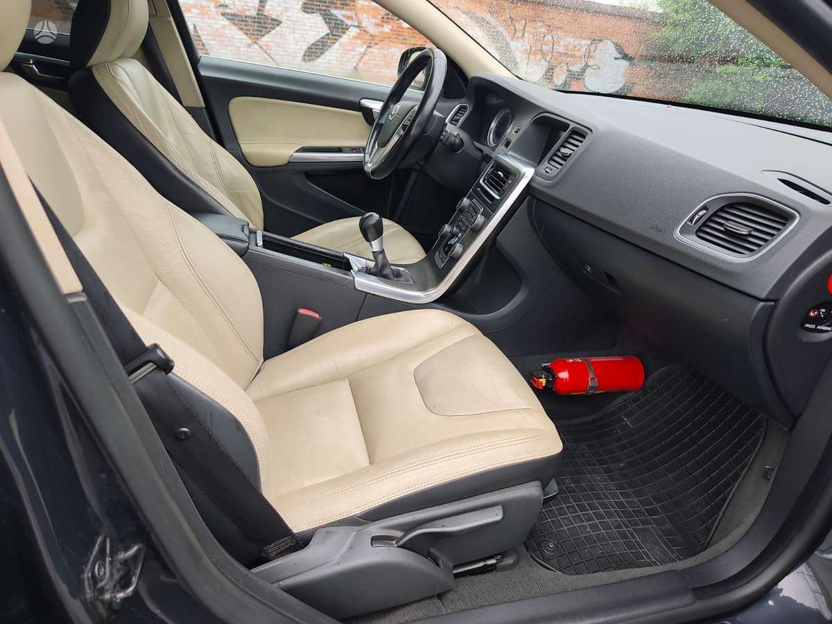 Volvo V60 - 12