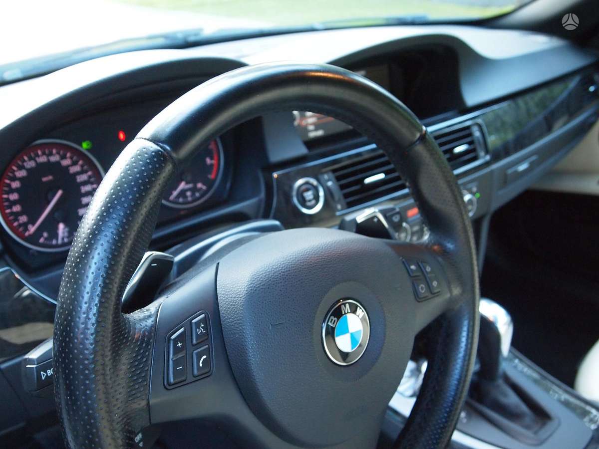 BMW 330, 3.0 l., Кабриолет