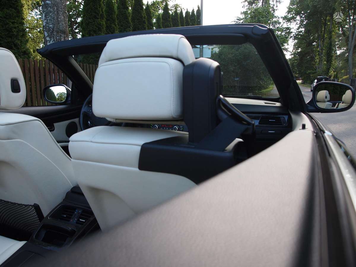 BMW 330, 3.0 l., convertible