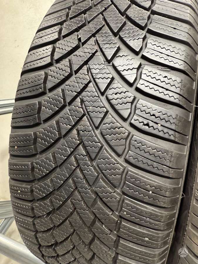 Bridgestone Blizzak lm005, winter 205/55 R17