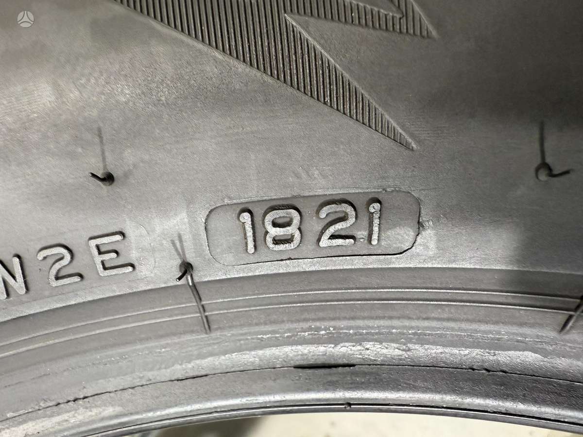 Bridgestone Blizzak lm005, winter 205/55 R17