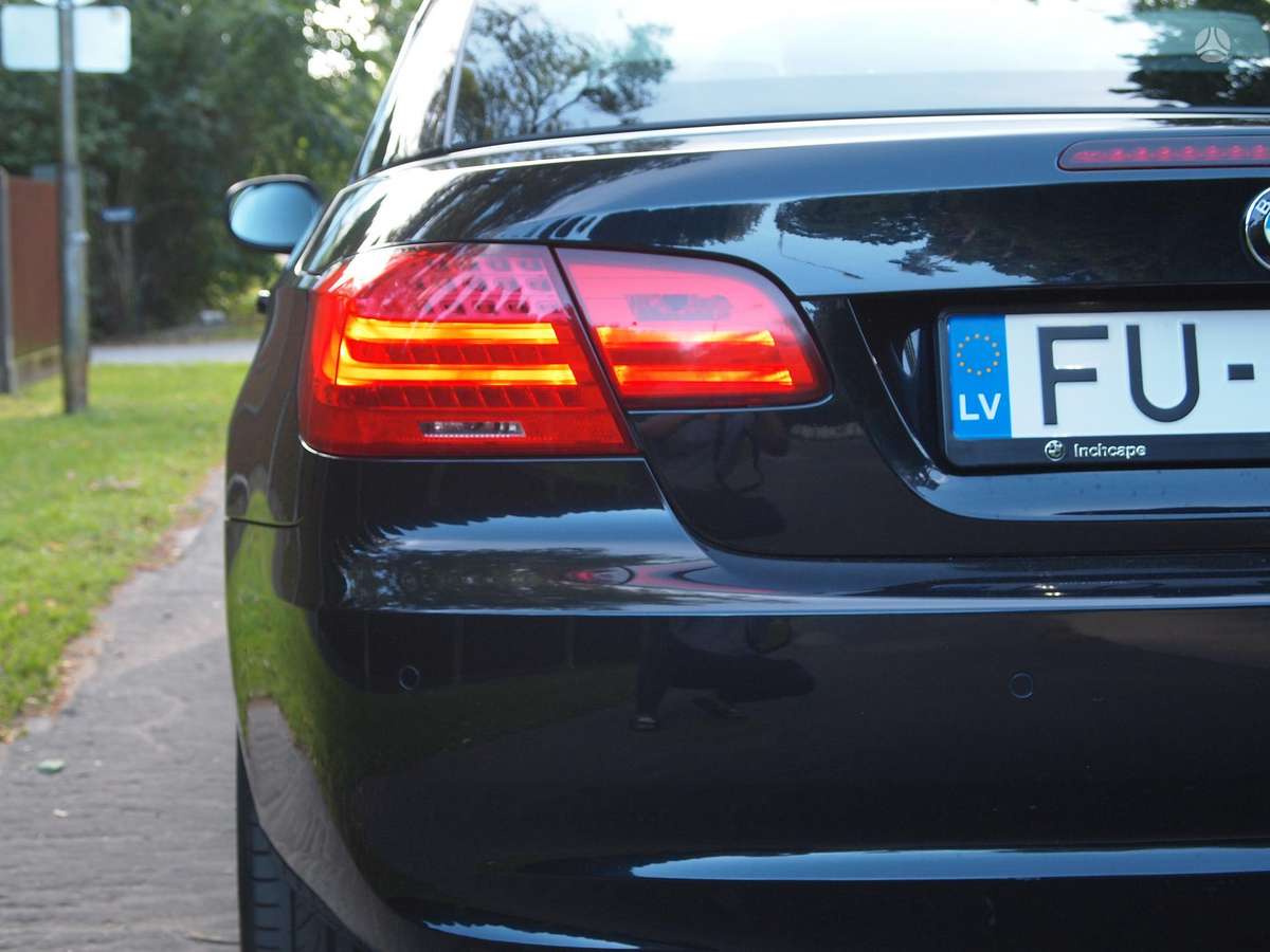 BMW 330, 3.0 l., convertible