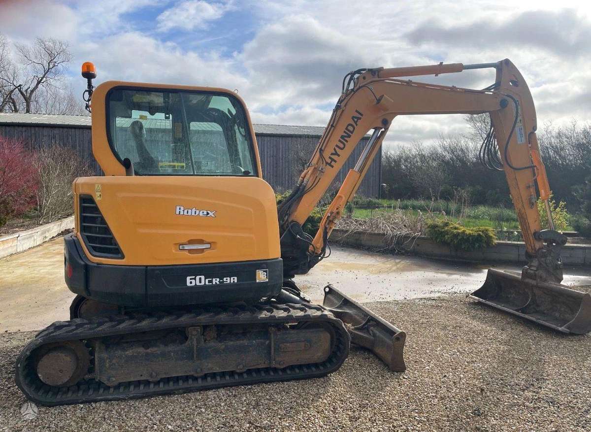 Hyundai Robex 60 CR-9A, ekskavatoriai