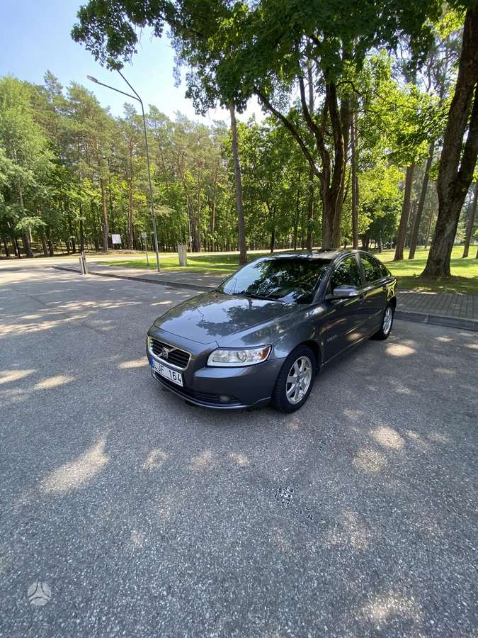 Volvo S40, 2.4 l., Седан