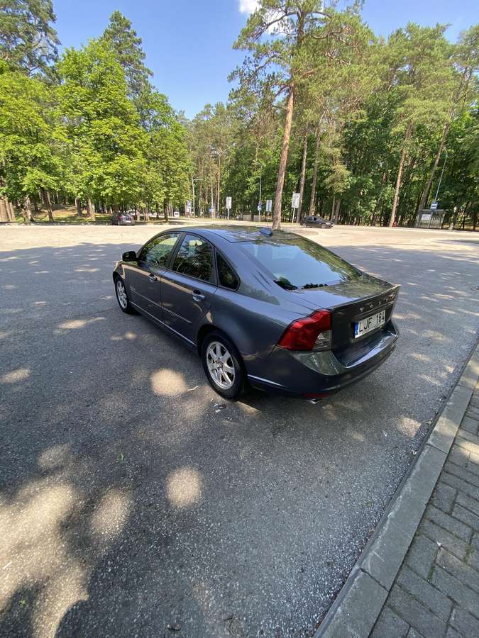 Volvo S40, 2.4 l., Седан