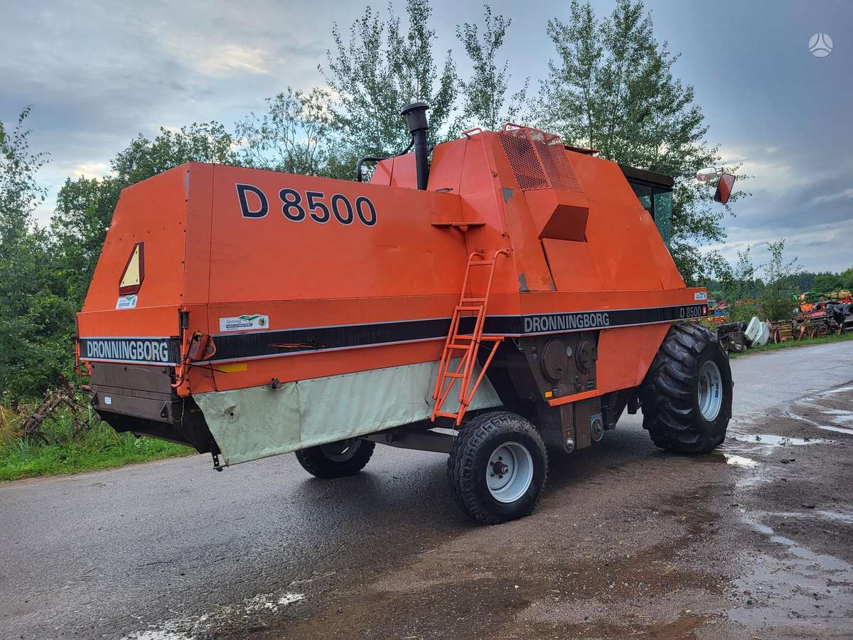 Dronningborg DB8500, kombaini