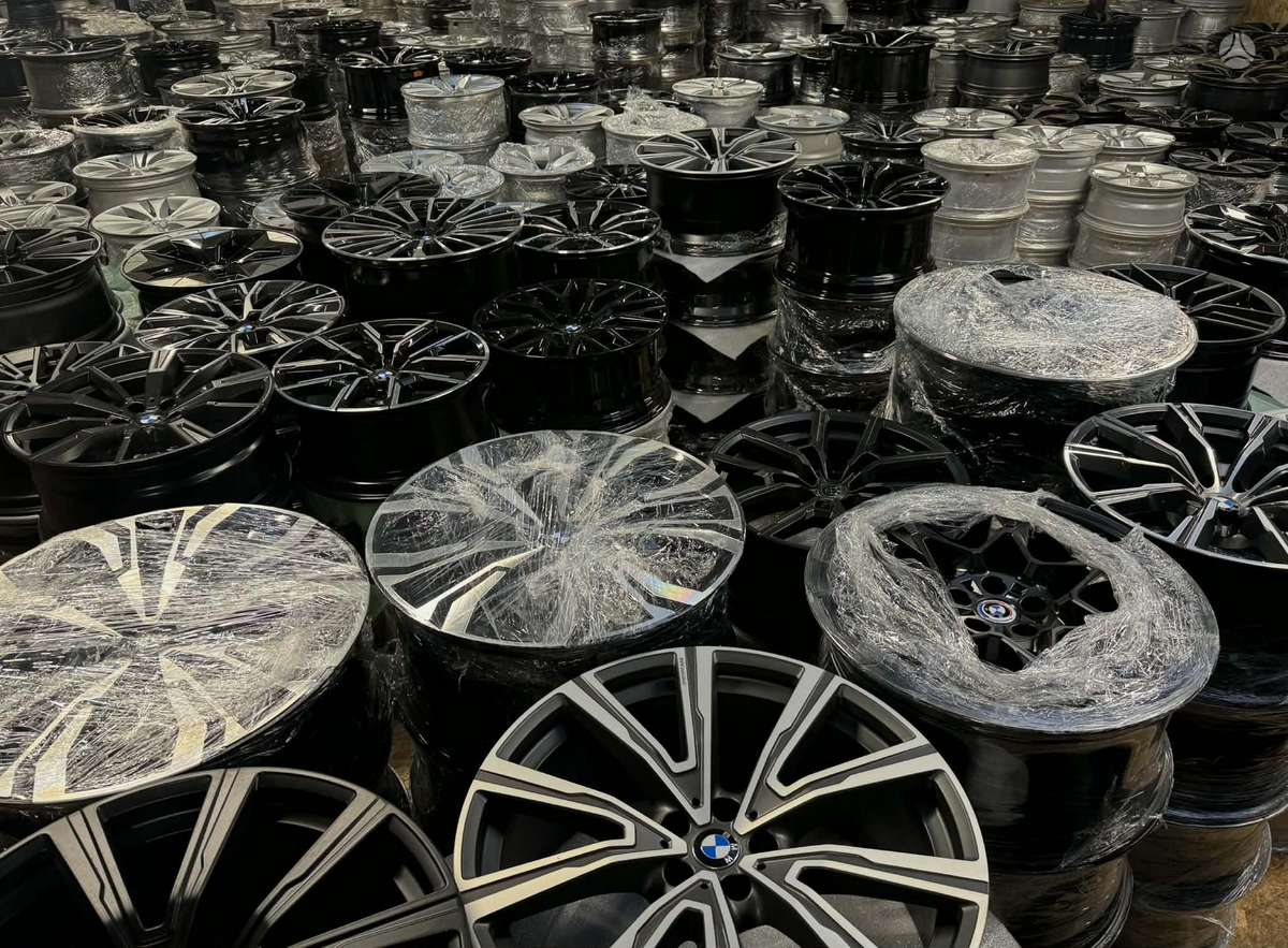 Pirelli WINTER ICE ZERO FR, зимние 235/60 R18