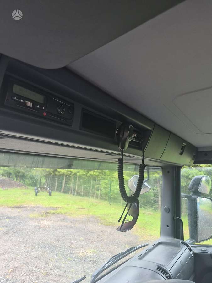 Renault Scania, самосвалы с краном