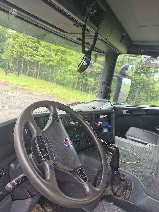 Renault Scania, dumpers with crane