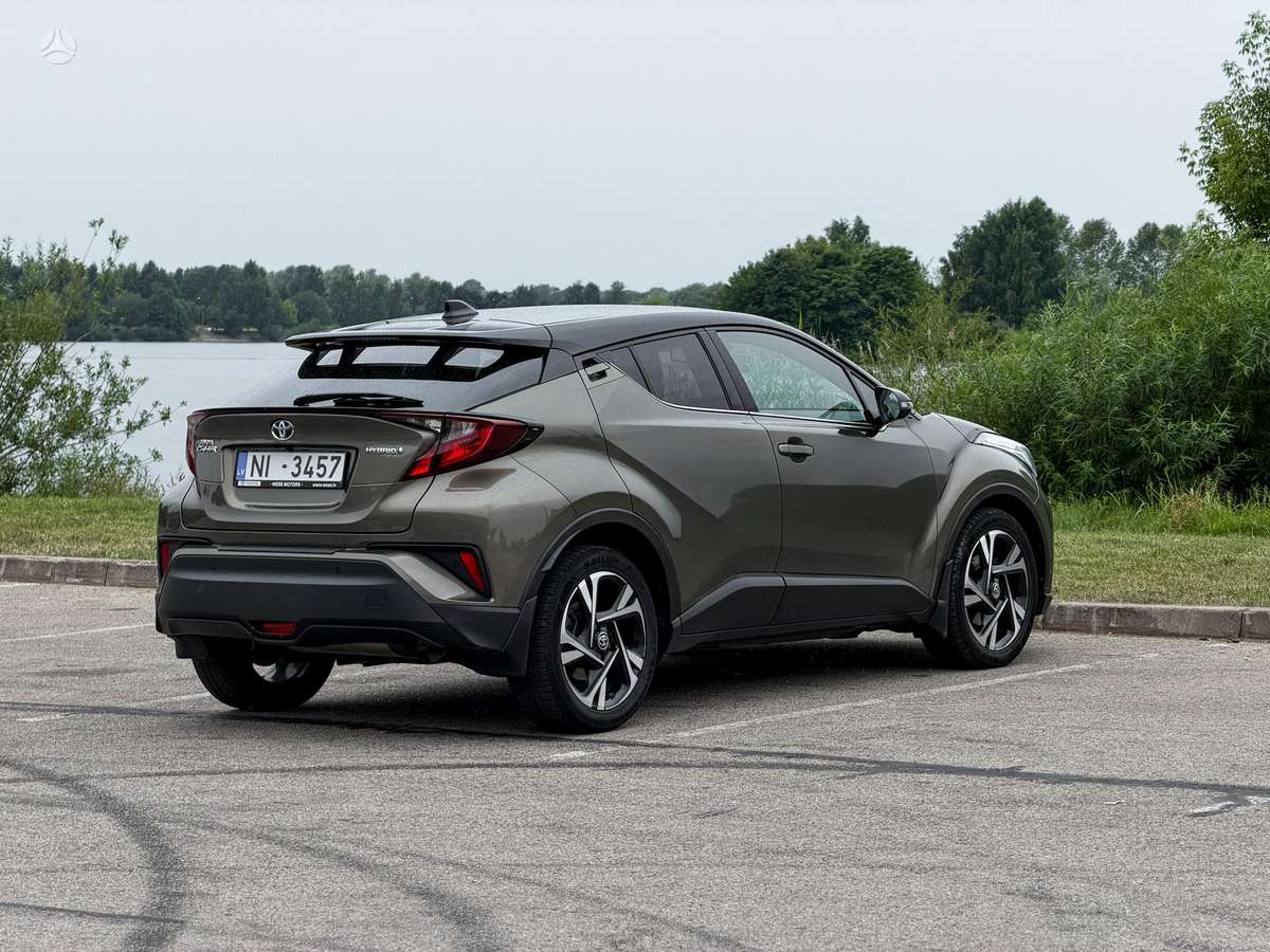 Toyota C-HR - 6