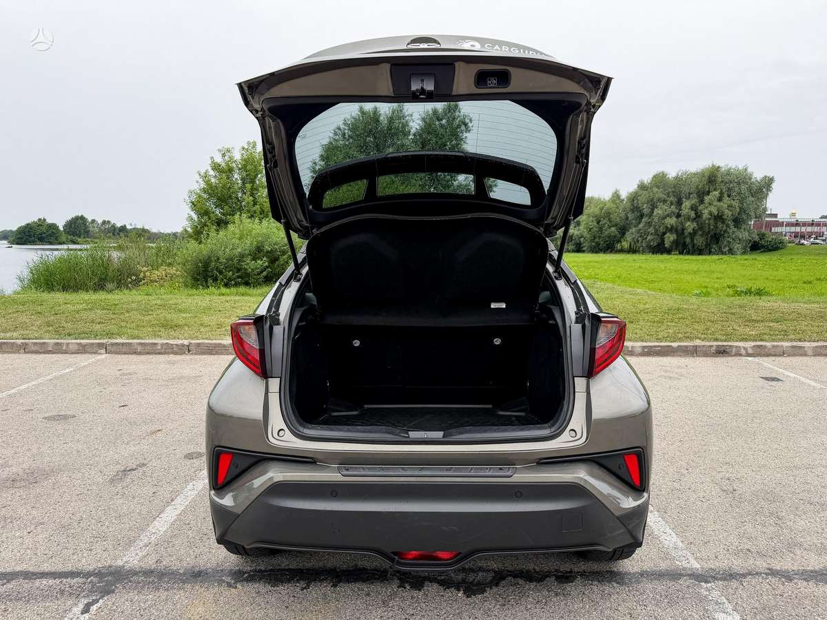 Toyota C-HR - 7