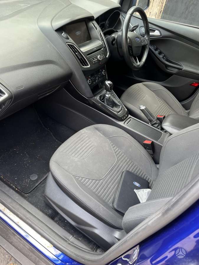 Ford Focus, 1.0 l., hatchback