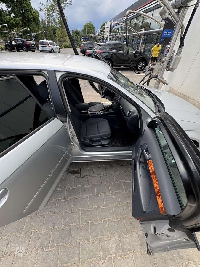 Audi A6, 2.0 l., hatchback