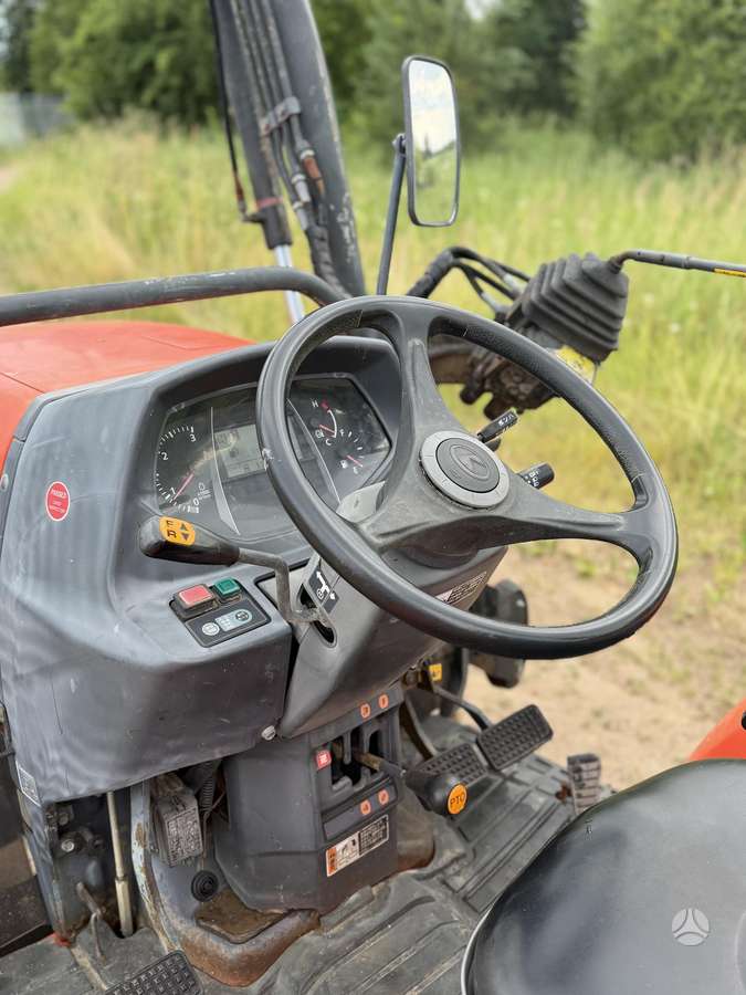 Kubota KL24, tractors