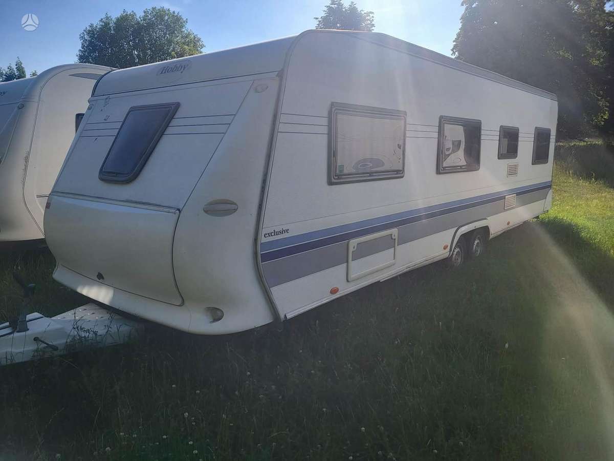 Hobby Exliusive 720, prikabinami nameliai