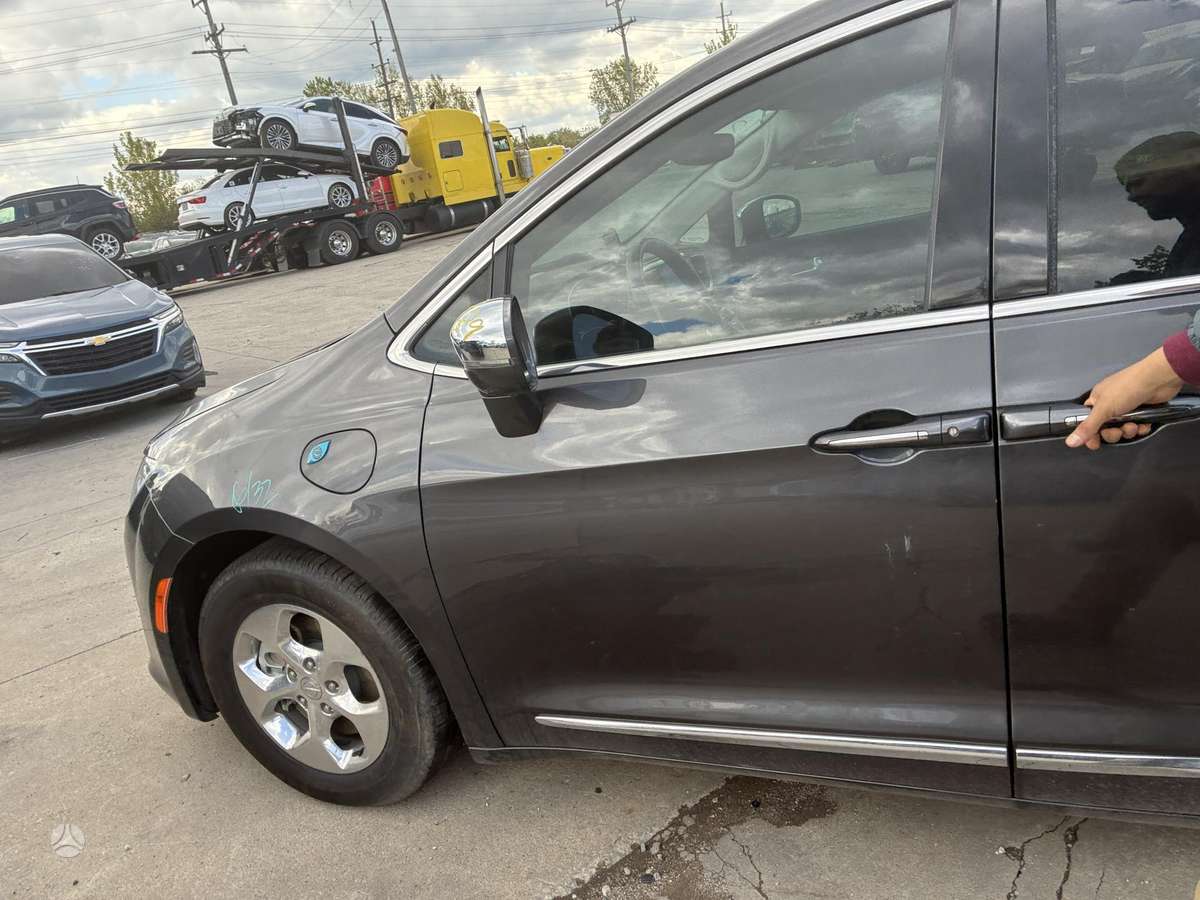 Chrysler Pacifica, 3.6 l., Минивэн