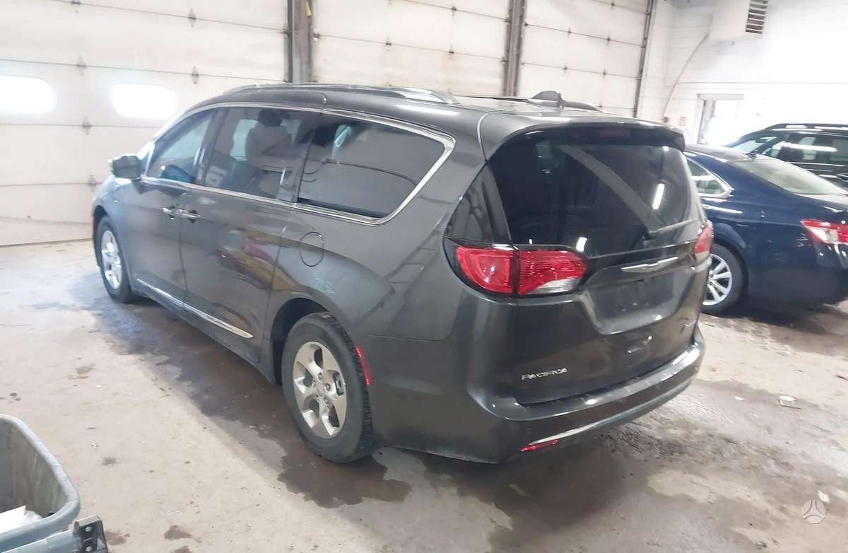 Chrysler Pacifica, 3.6 l., Минивэн