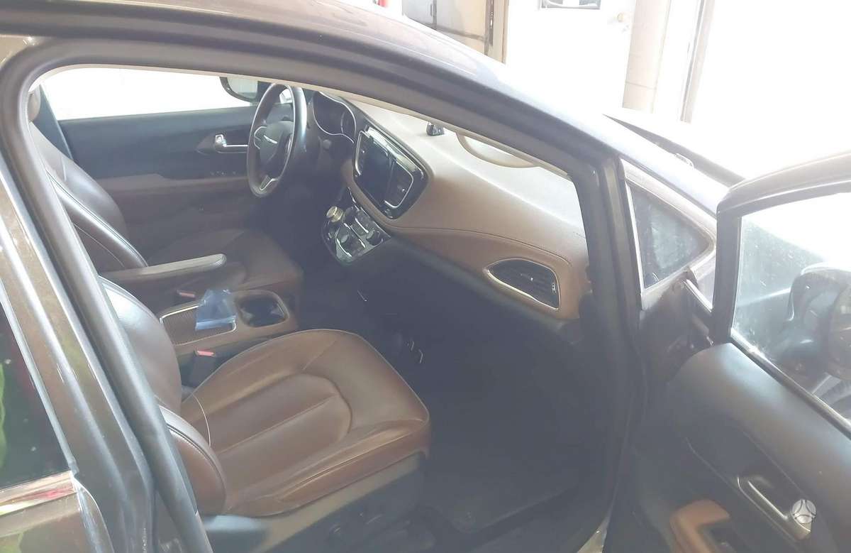 Chrysler Pacifica, 3.6 l., Минивэн