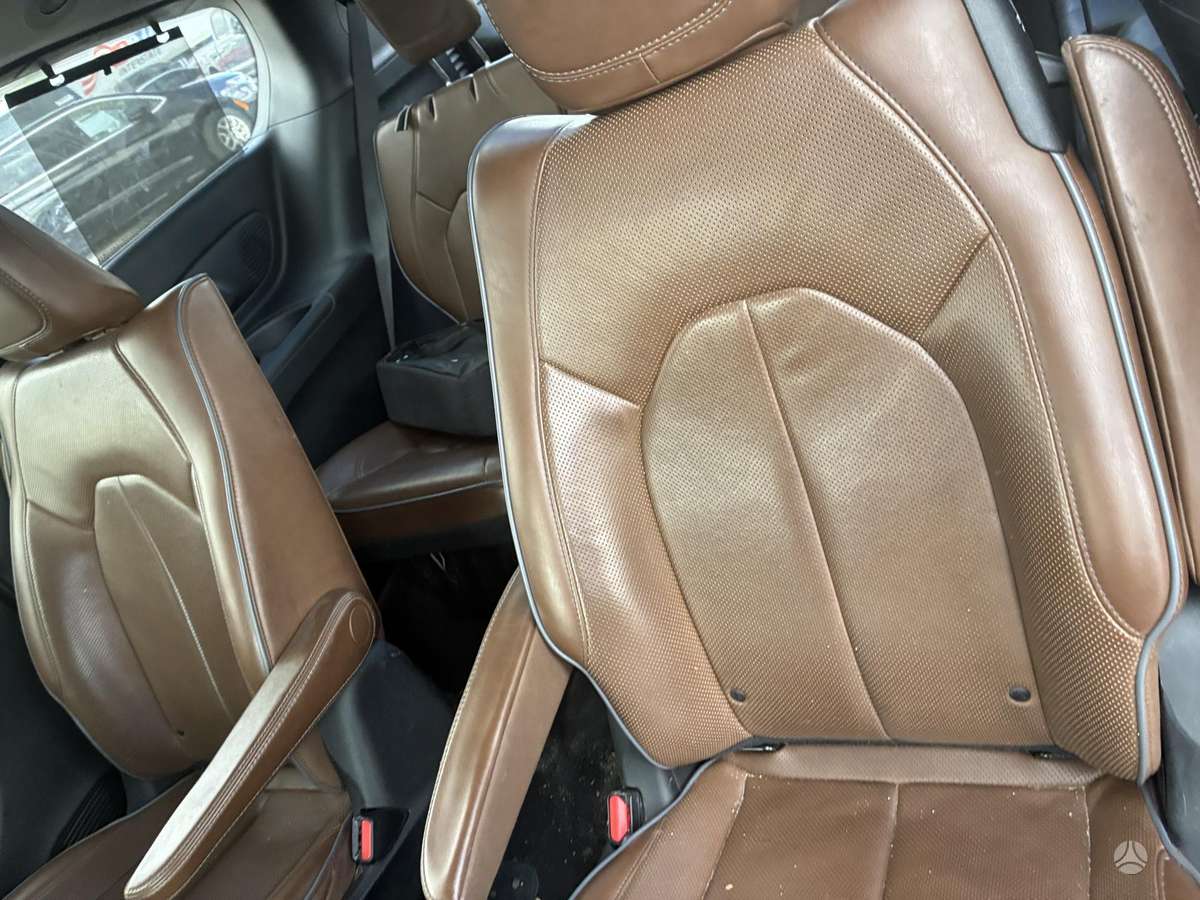 Chrysler Pacifica, 3.6 l., Минивэн