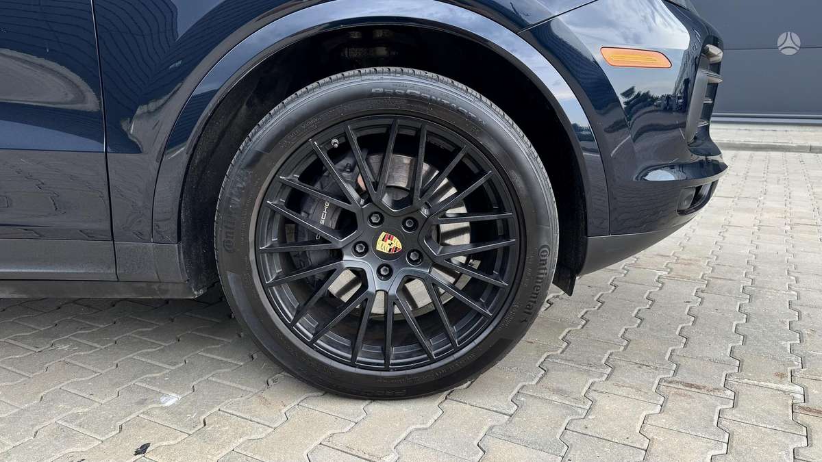 Porsche Cayenne Coupe - 9