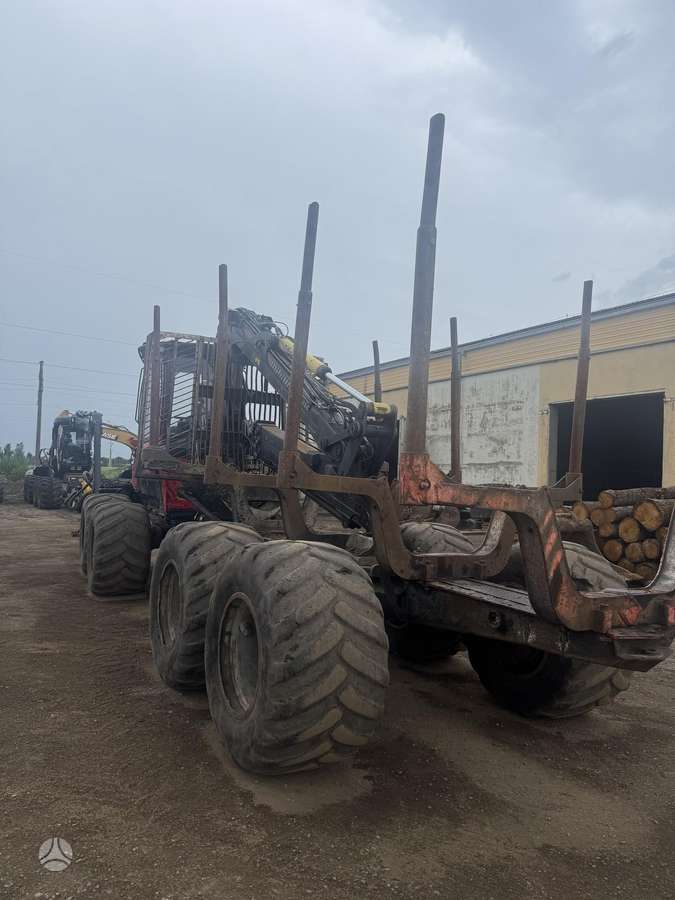 Komatsu 845, форвардеры