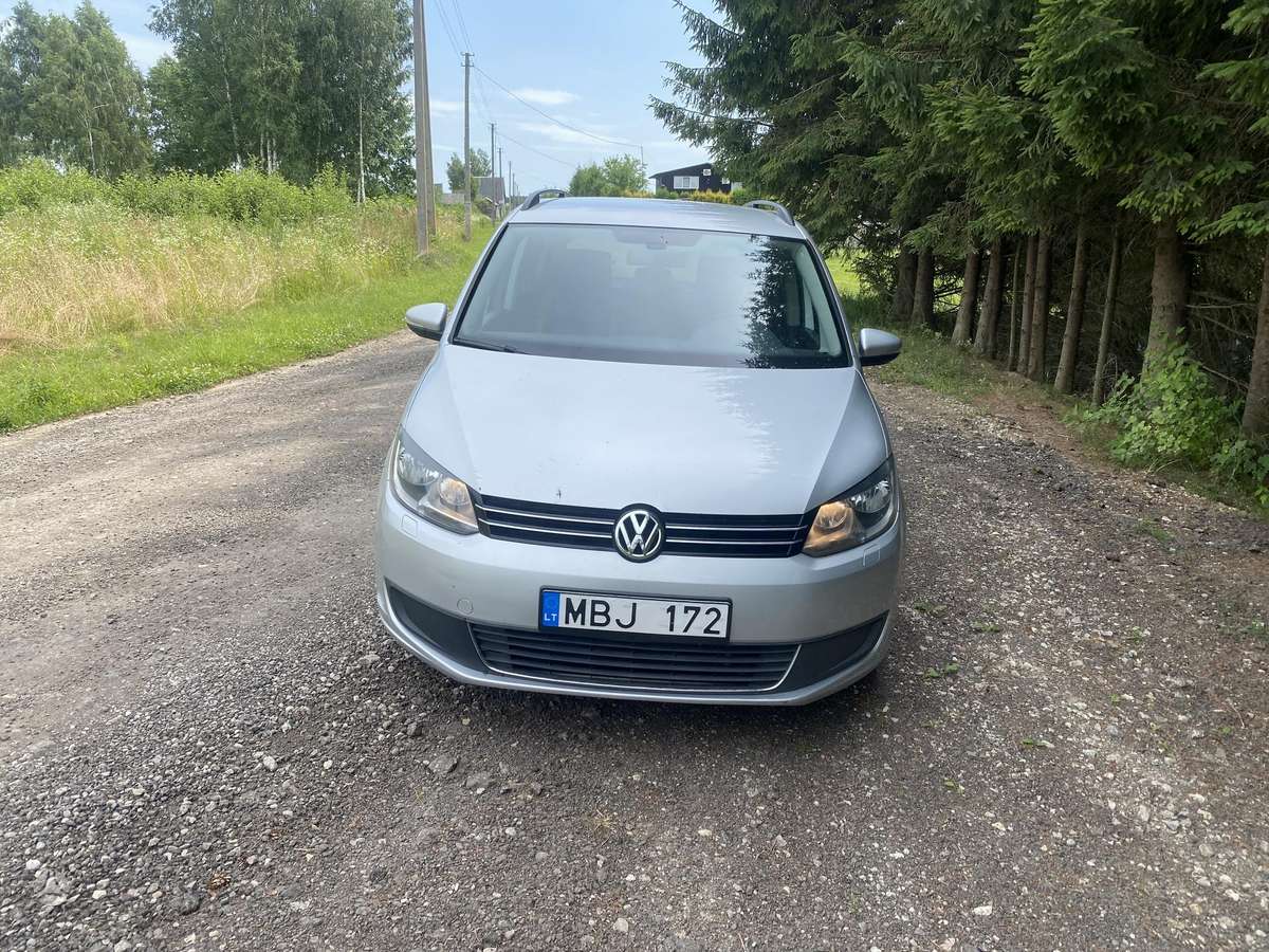 Volkswagen Touran - 3