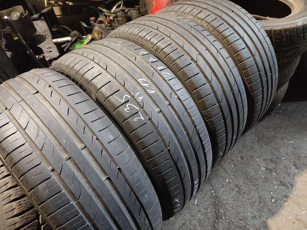 Pirelli VasarinesUniversaliosZiemines, летние 235/45 R19