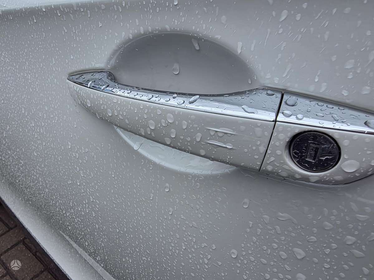 Citroen DS5, 2.0 l., hatchback