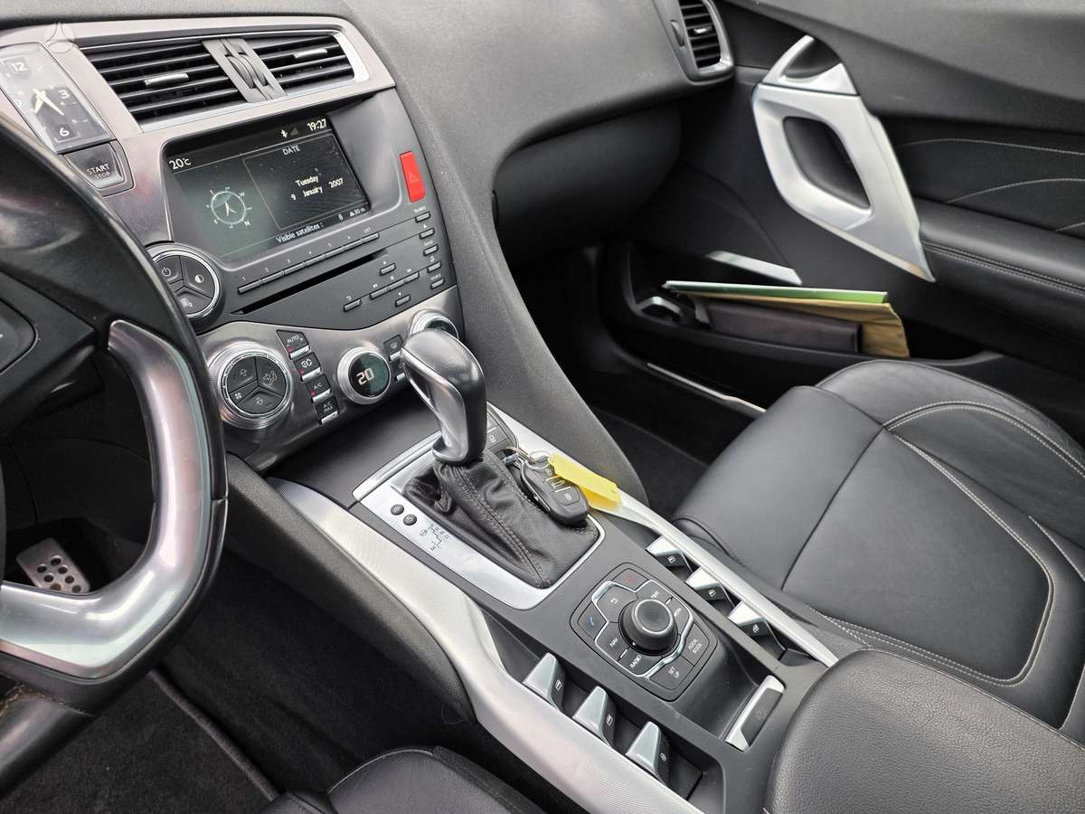 Citroen DS5, 2.0 l., hatchback