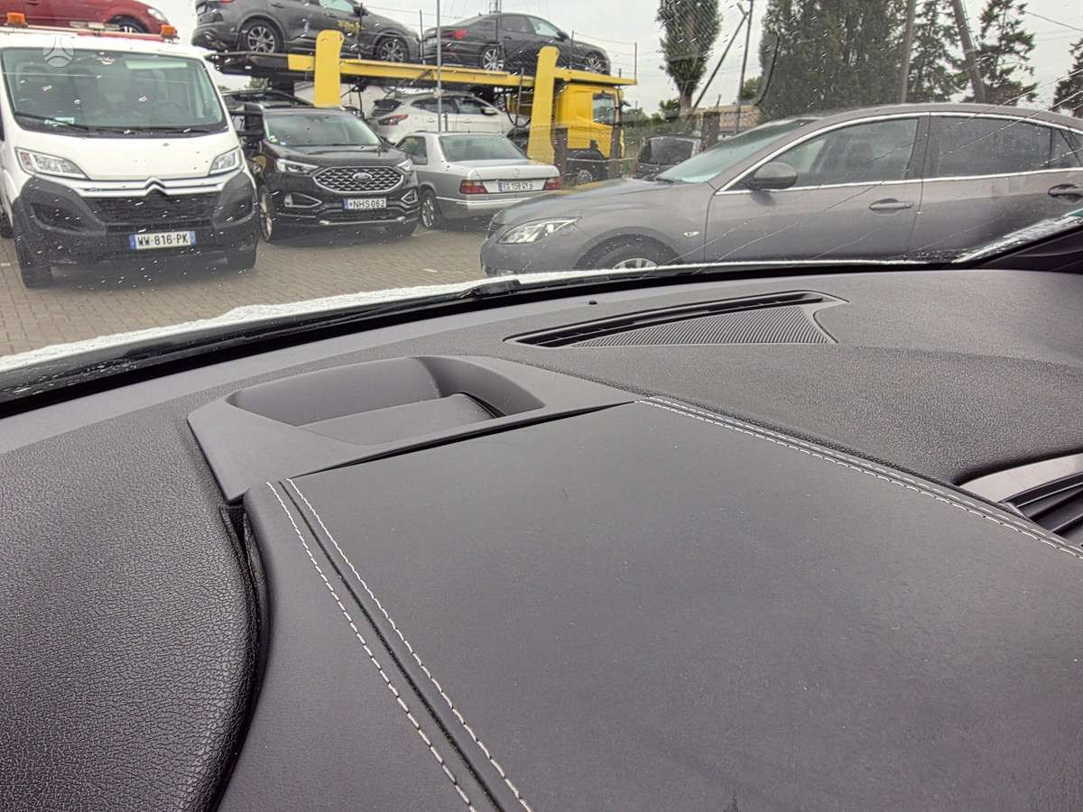 Citroen DS5, 2.0 l., hatchback
