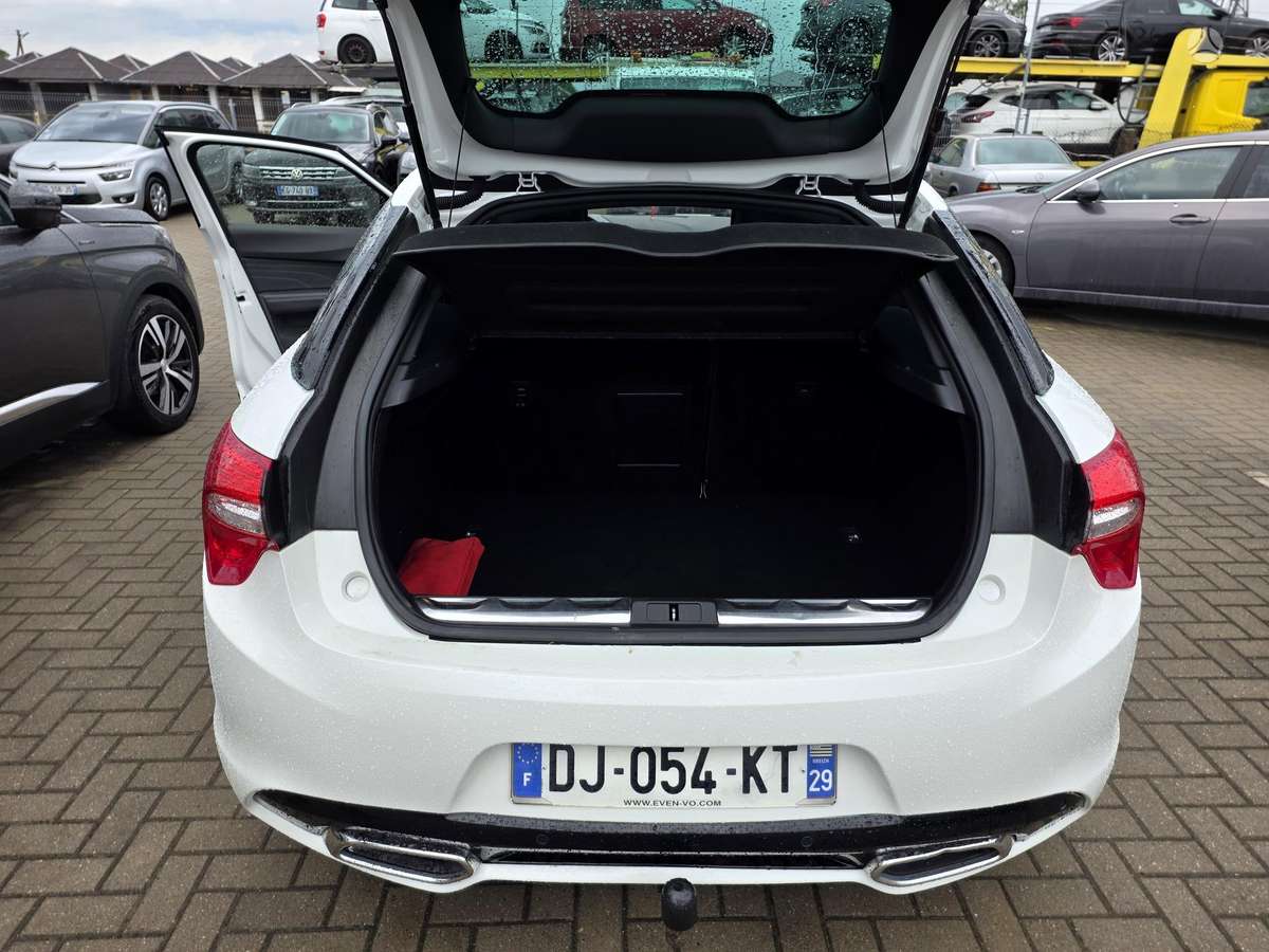 Citroen DS5, 2.0 l., Хэтчбек