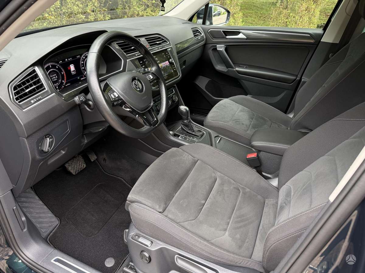 Volkswagen Tiguan - 12