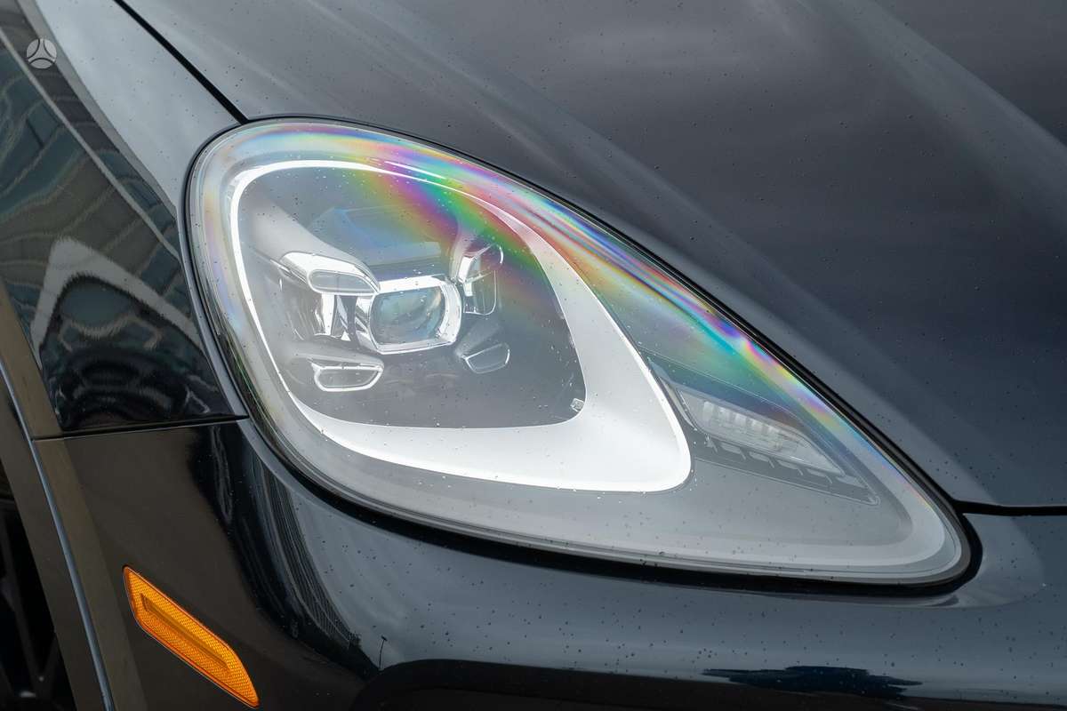 Porsche Cayenne Coupe - 11