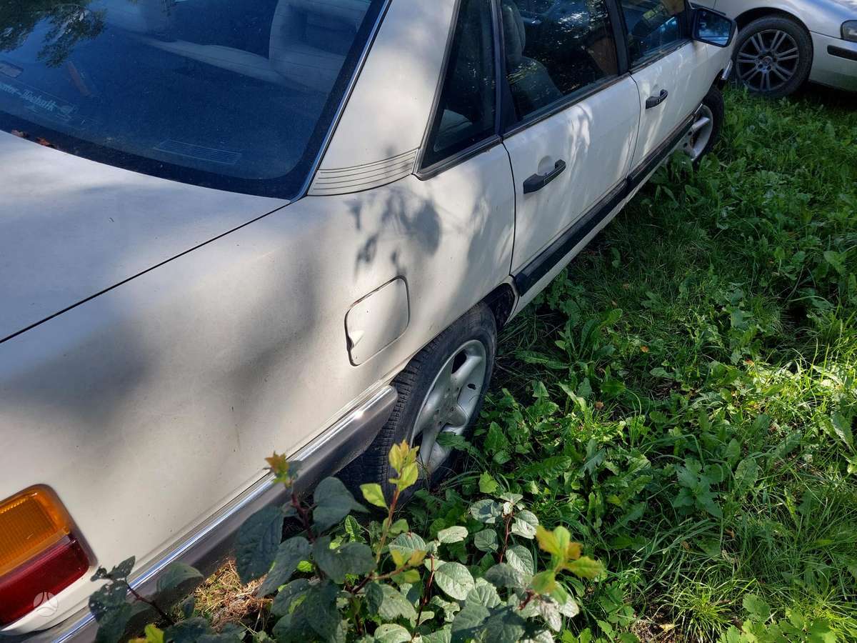 Audi 100, 2.2 l., Седан