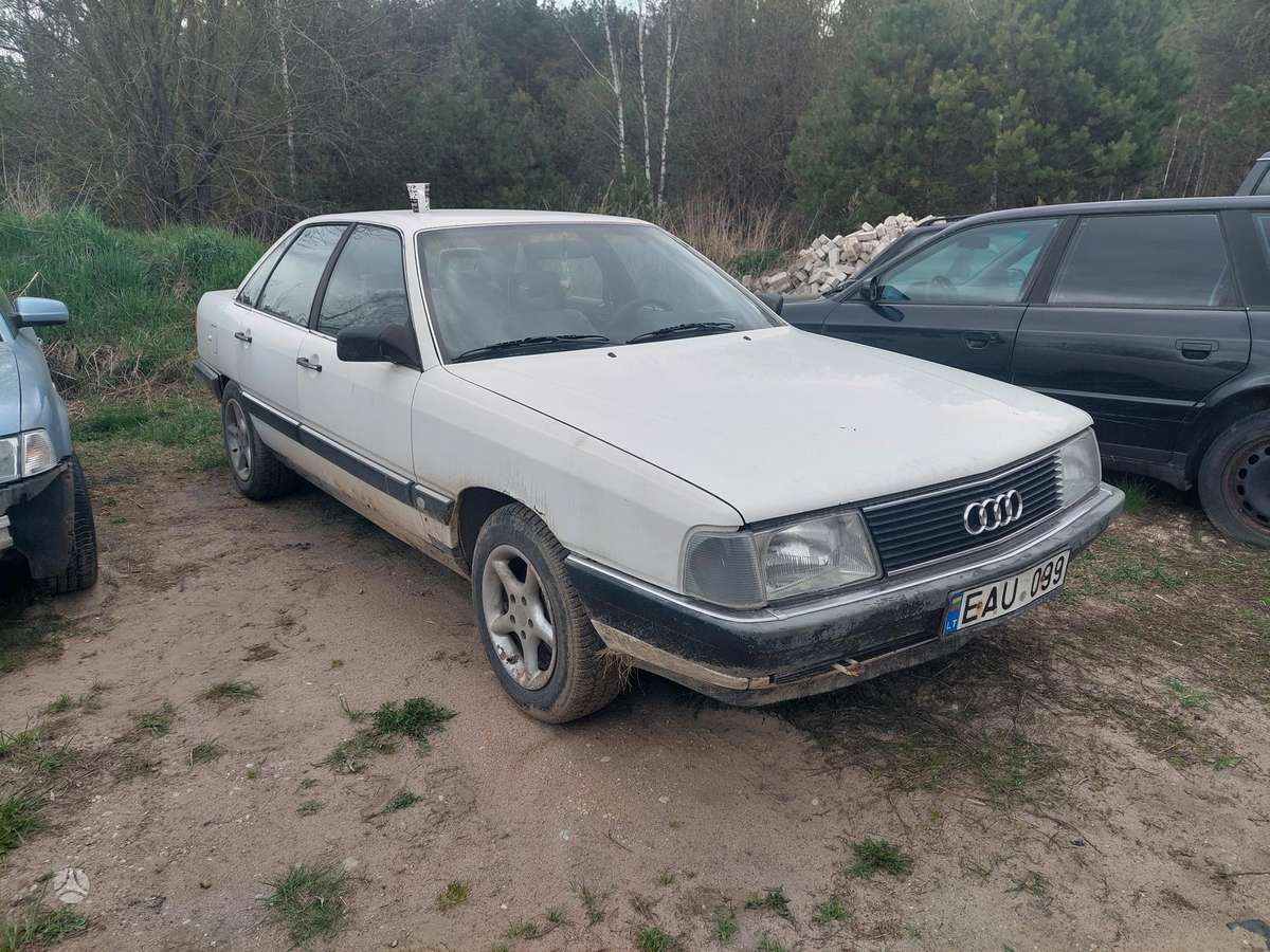 Audi 100, 2.2 l., Седан