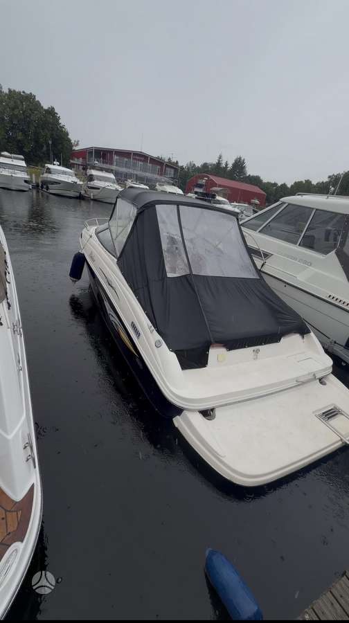 Rinker Captiva 232, jachtos / kateriai