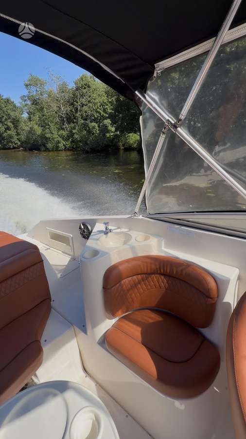 Rinker Captiva 232, jachtos / kateriai