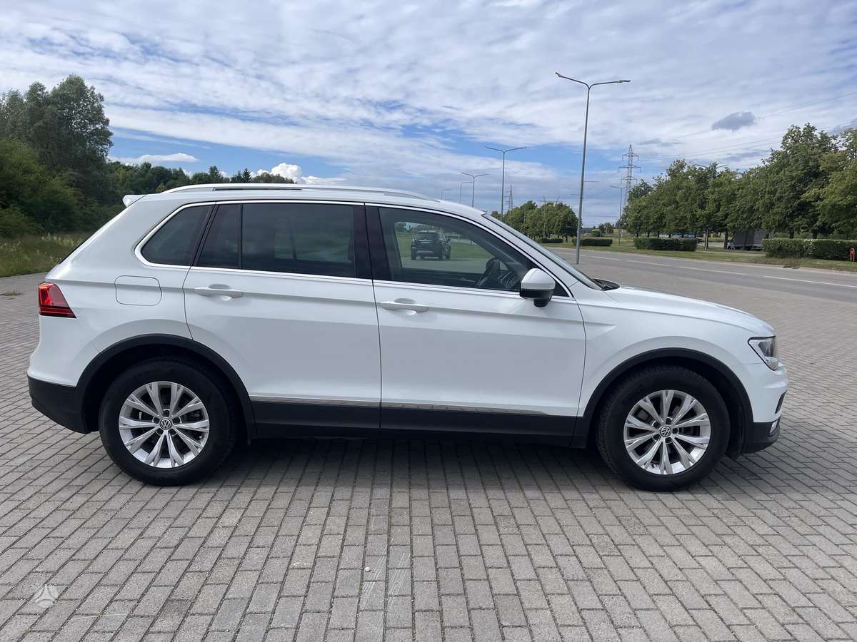 Volkswagen Tiguan - 4