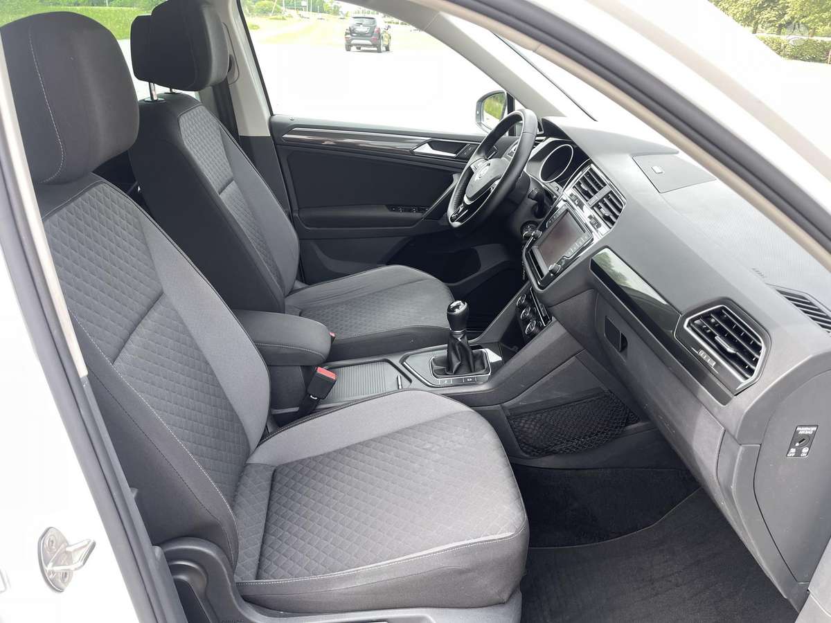 Volkswagen Tiguan - 10