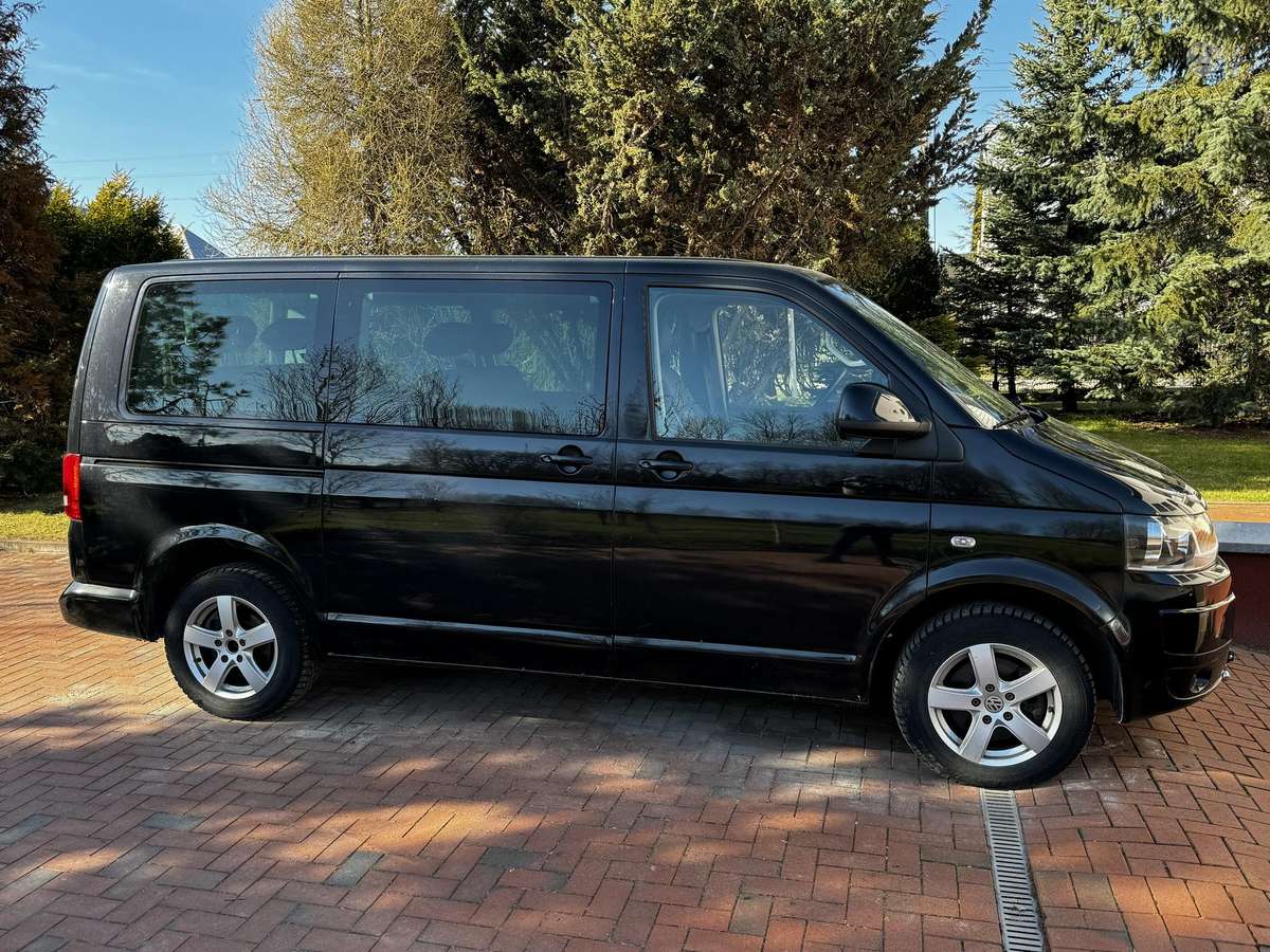 Volkswagen Caravelle - 7
