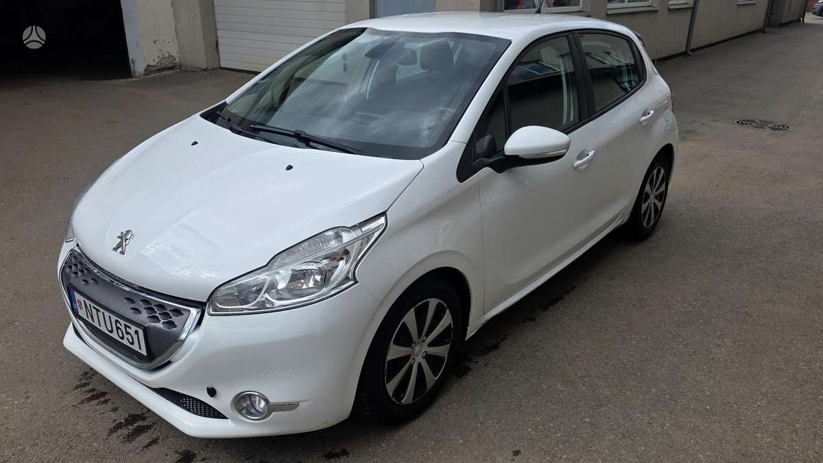 Peugeot 208 - 7