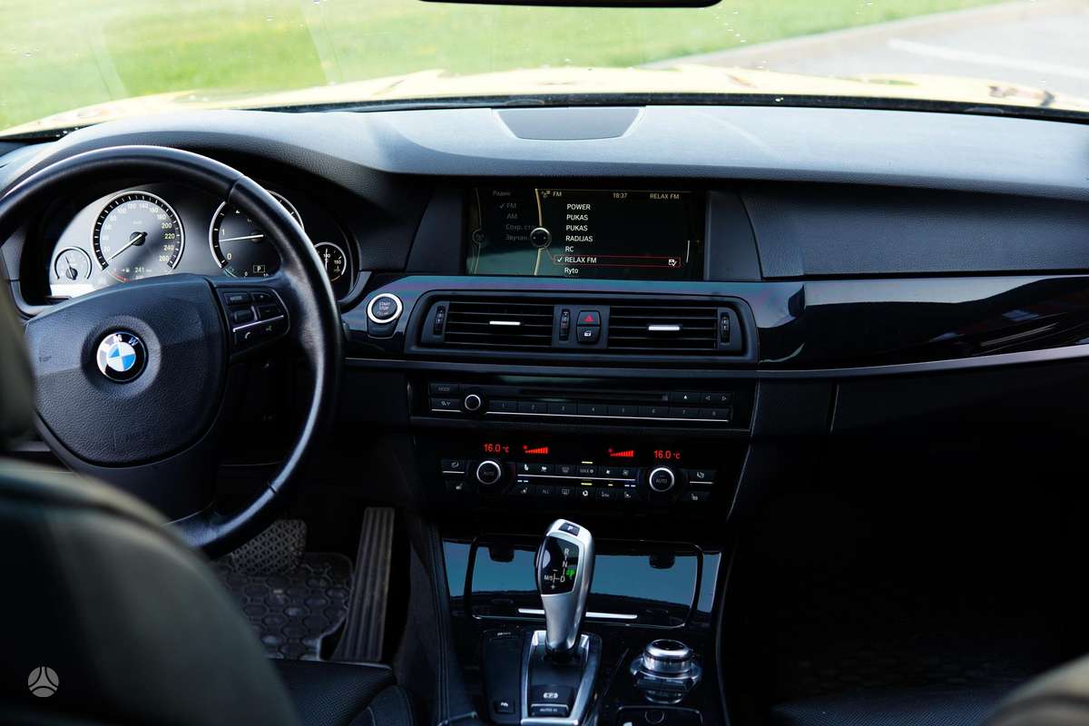 BMW 525, 3.0 l., universalas