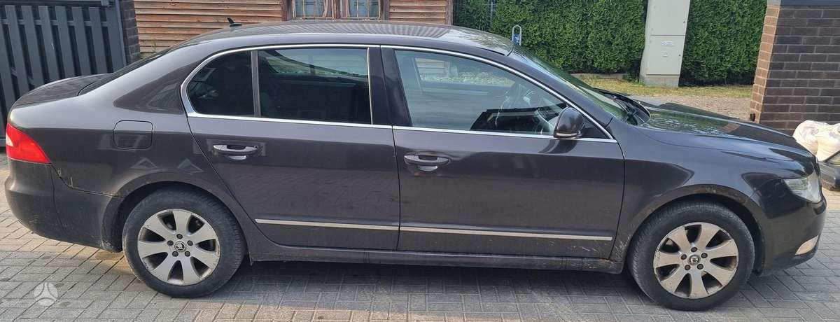 Skoda Superb, 2.0 l., hatchback