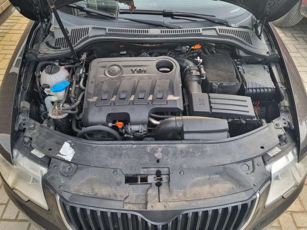 Skoda Superb, 2.0 l., hatchback